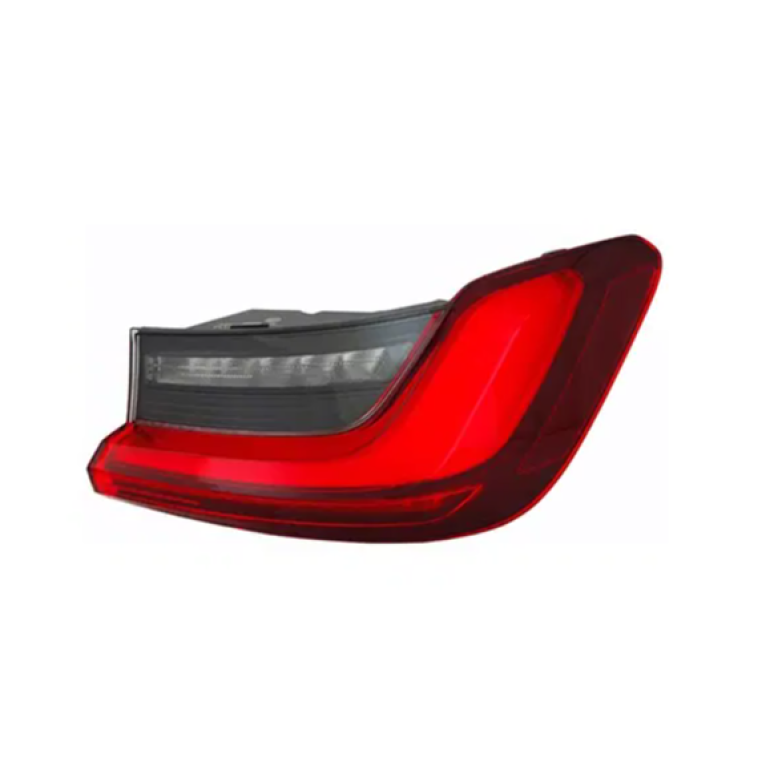 REAR LAMP DRIVERS SIDE RH