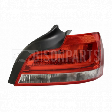 REAR LAMP DRIVERS SIDE RH