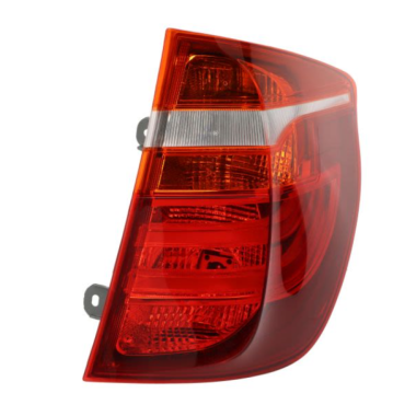 REAR LAMP DRIVERS SIDE RH
