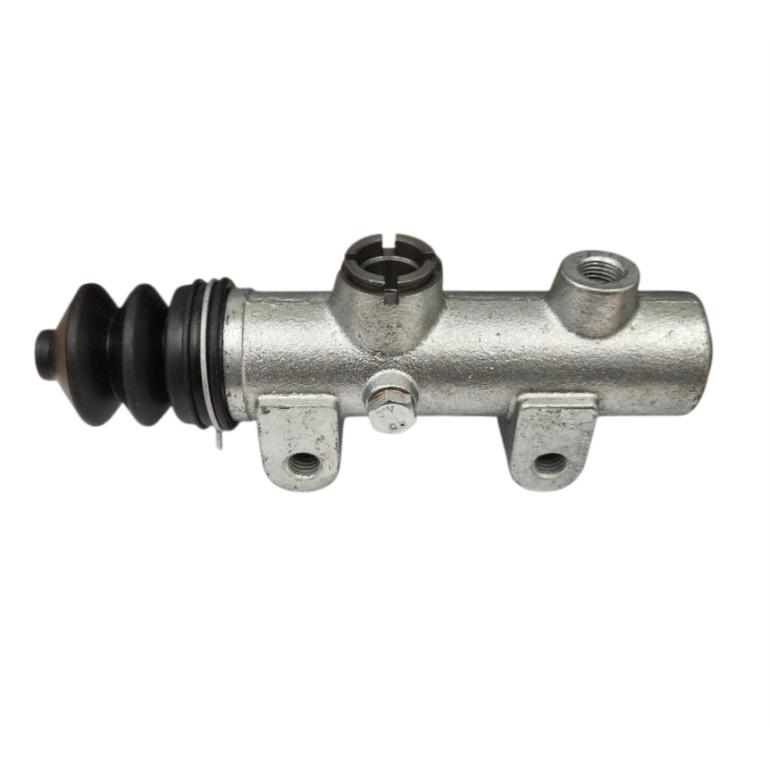 CLUTCH MASTER CYLINDER