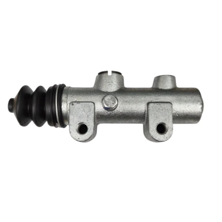 CLUTCH MASTER CYLINDER