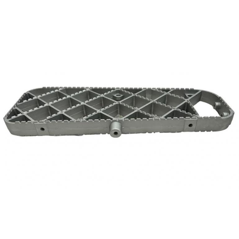 MIDDLE STEP TREAD PLATE FITS RH OR LH