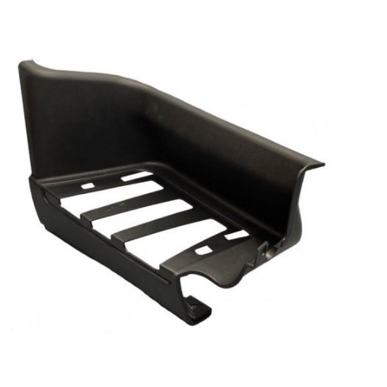 TEXTURED LOWER STEP SURROUND DRIVER SIDE RH