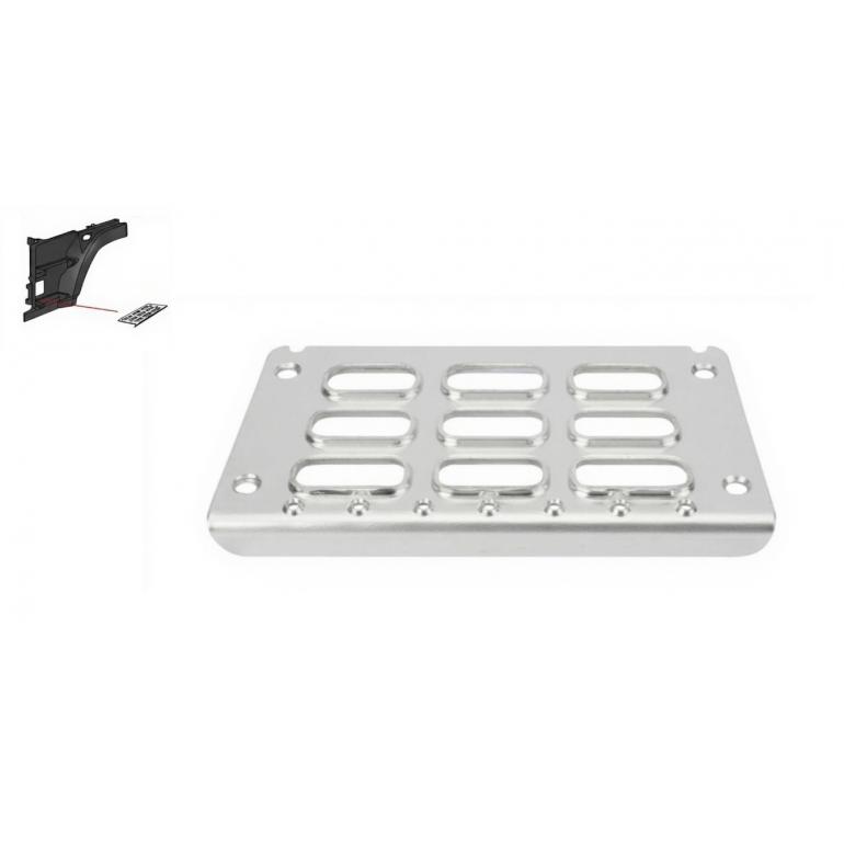 STEPWING CENTRE TREAD PLATE