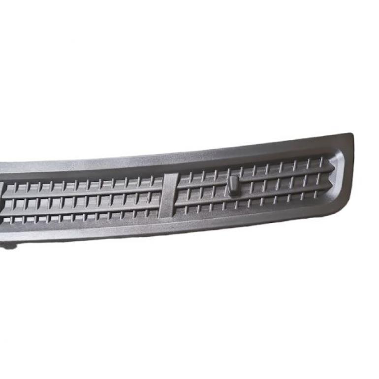 FRONT BONNET GRILLE