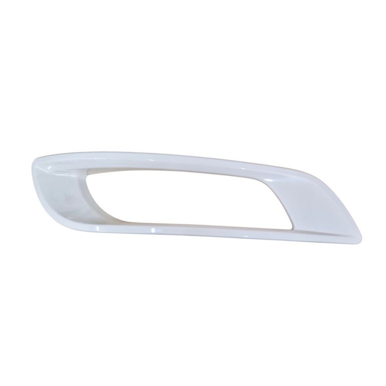 FOG & SPOT LAMP SURROUND BEZEL DRIVER SIDE RH