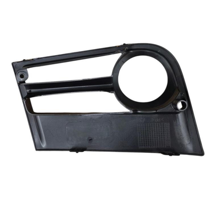 FOG LAMP SURROUND BEZEL DRIVER SIDE RH