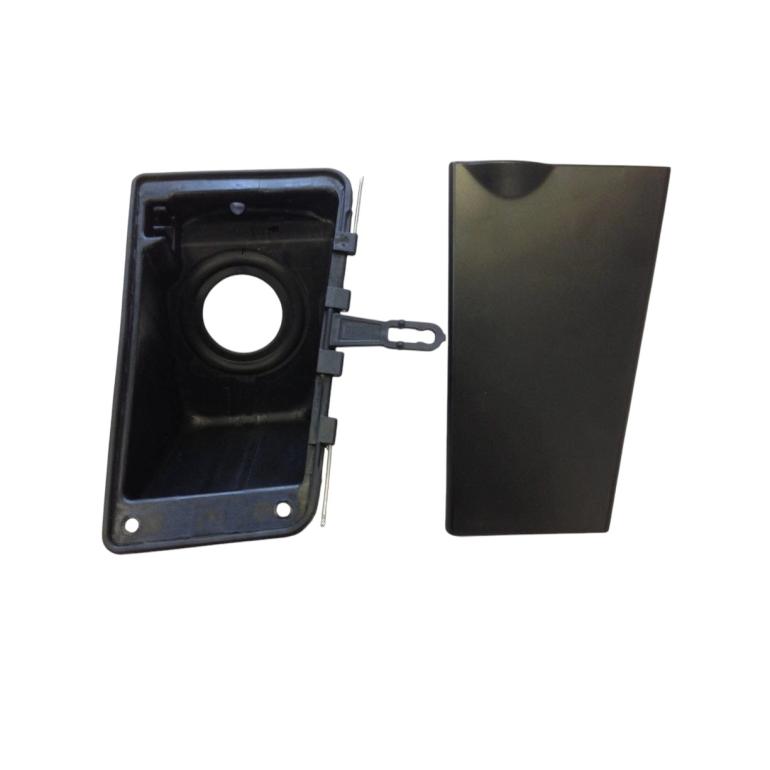 FUEL FILLER NECK HOUSING C/W RUBBER SEALS & FLAP