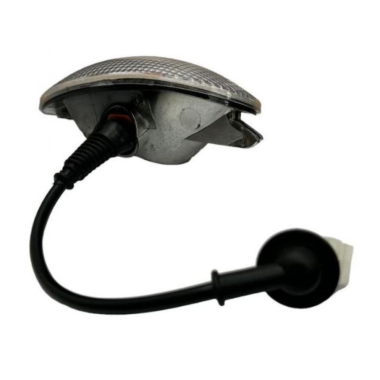 CLEAR ROOF MARKER LAMP C/W SQUARE PLUG DRIVER SIDE RH