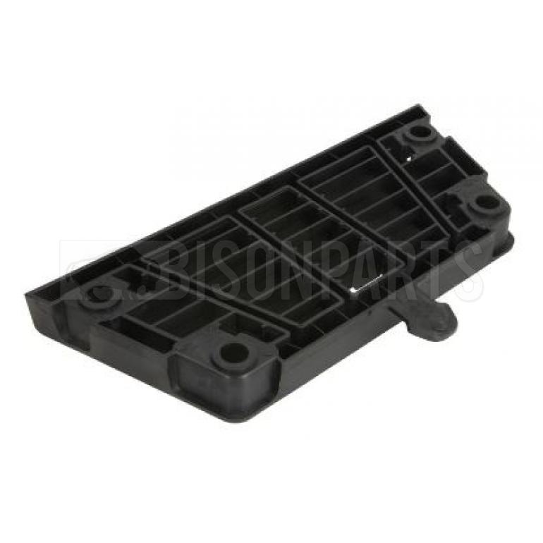LOWER STEP UPPER TREAD PLATE FITS RH OR LH