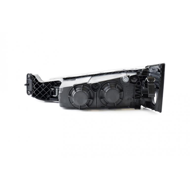 FRONT FOG LAMP DRIVER SIDE RH