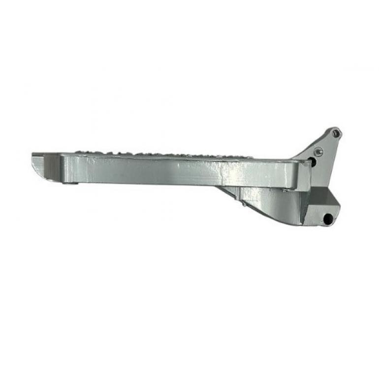 LOWER FOOTSTEP WITH TREAD PLATE PASSENGER SIDE LH