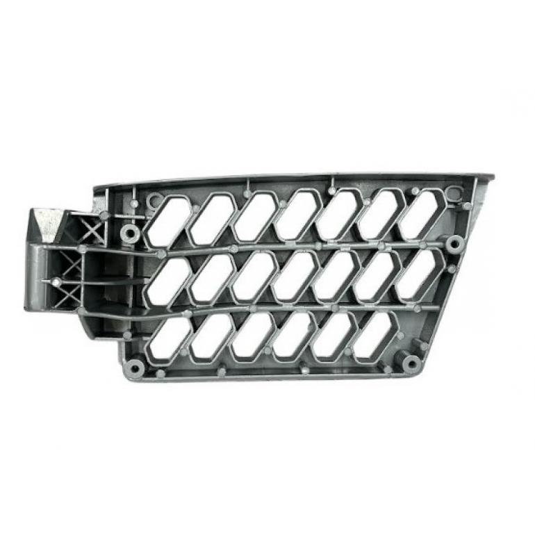 LOWER FOOTSTEP WITH TREAD PLATE PASSENGER SIDE LH
