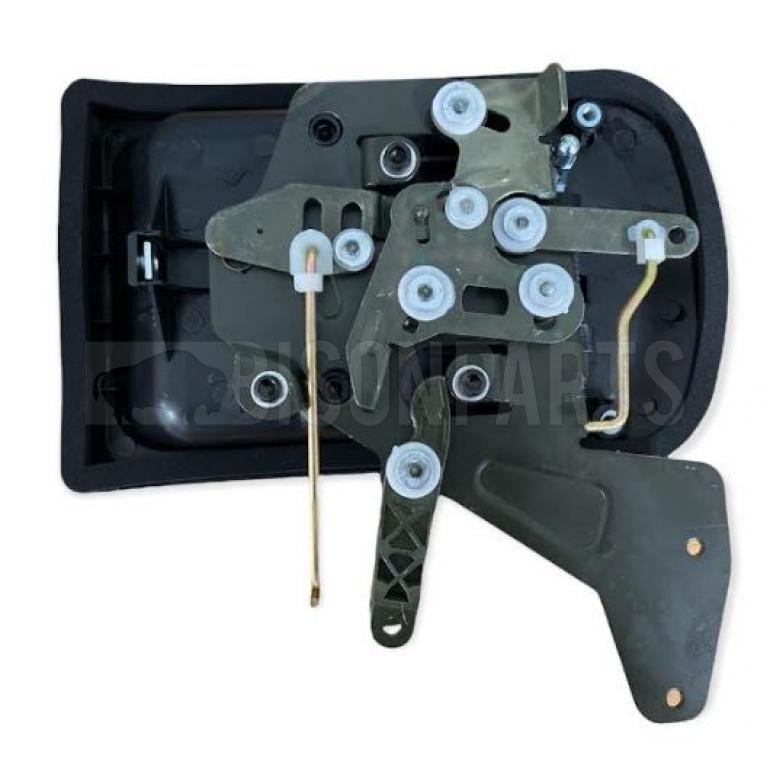 MANUAL OUTER SIDE SLIDING DOOR HANDLE DRIVER SIDE RH