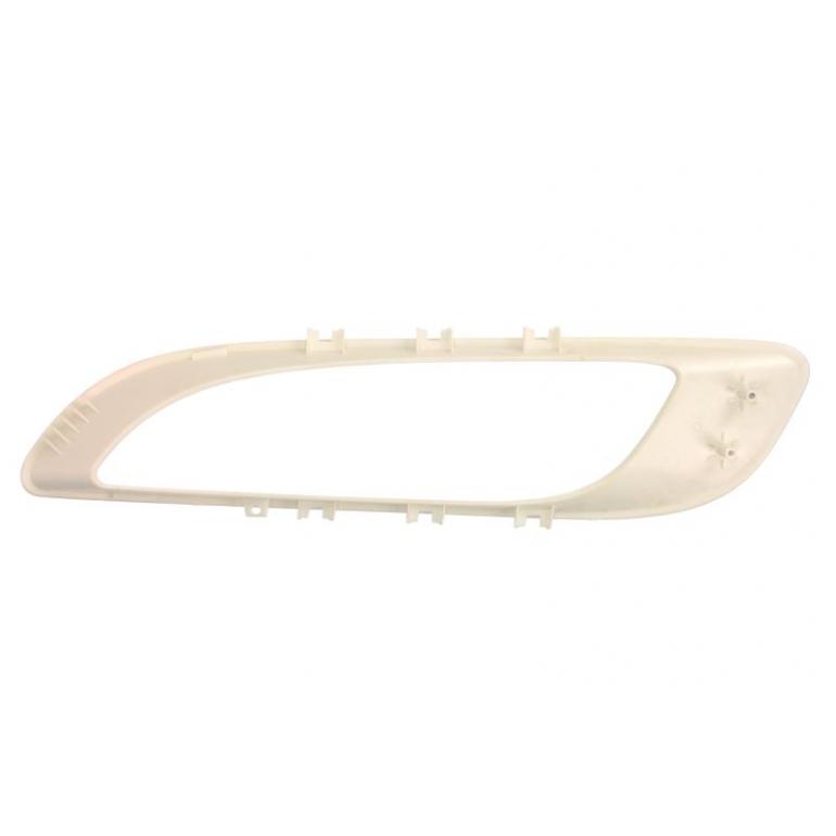 FOG & SPOT LAMP SURROUND BEZEL DRIVER SIDE RH