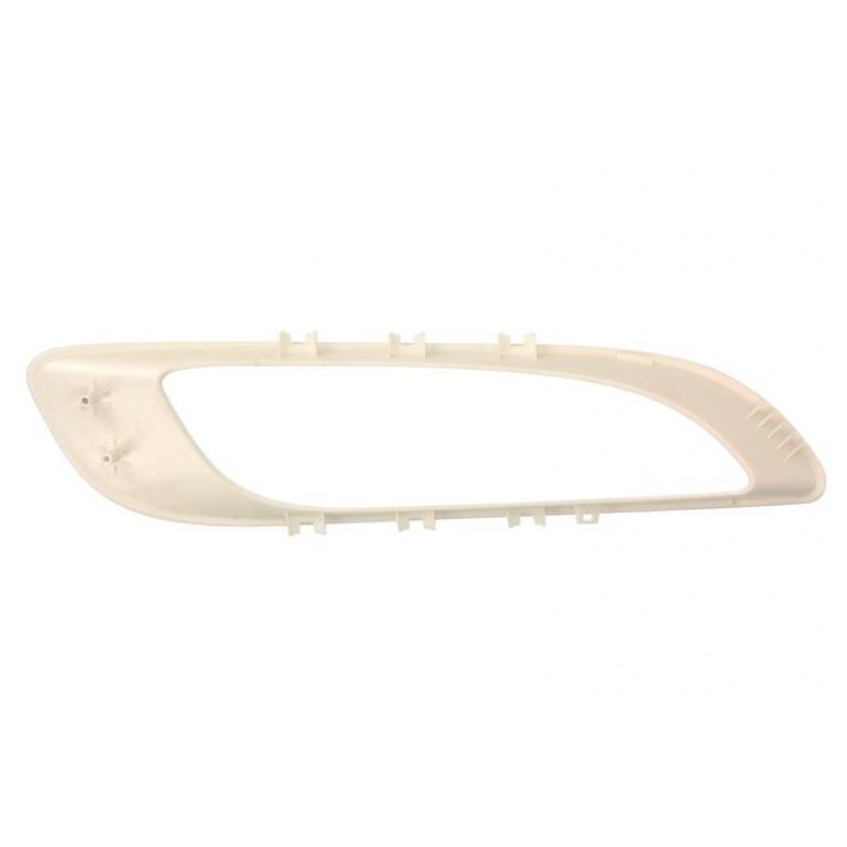FOG & SPOT LAMP SURROUND BEZEL PASSENGER SIDE LH