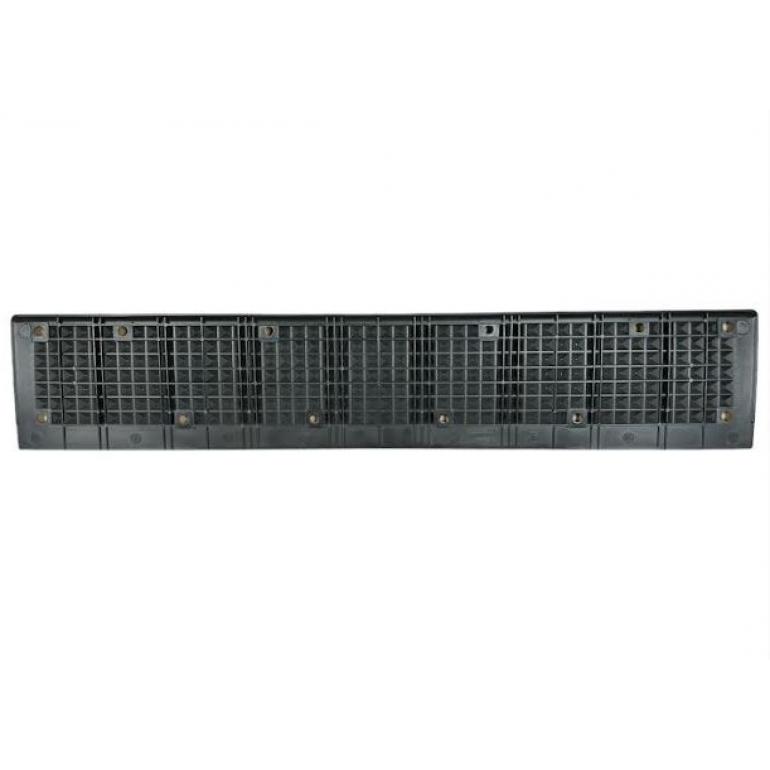 FRONT BUMPER UPPER TREAD PLATE