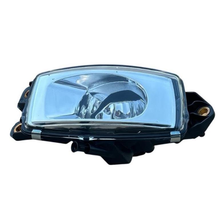 FRONT FOG LAMP PASSENGER SIDE LH