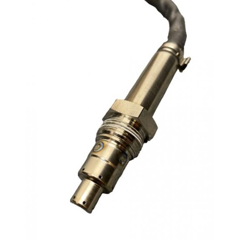 EXHAUST GAS NOx SENSOR BEFORE THE CATALYST