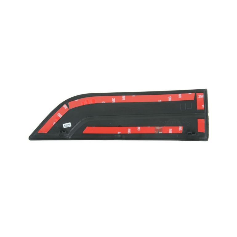 FRONT CENTRE PANEL END TRIM DRIVER SIDE RH