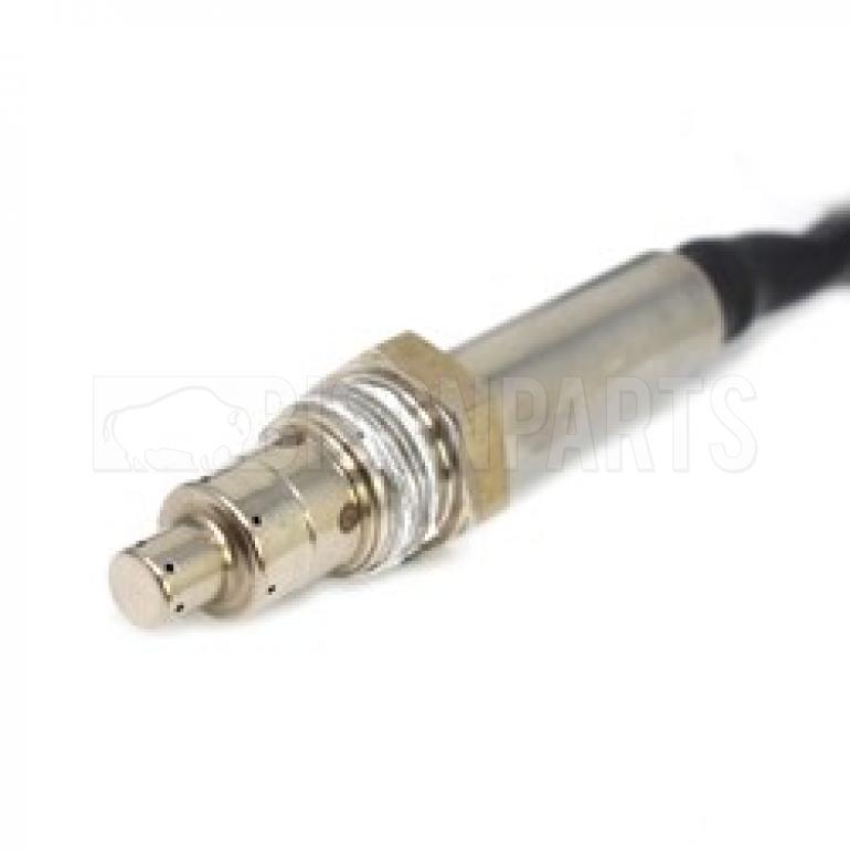 EXHAUST GAS NOx SENSOR BEFORE THE CATALYST