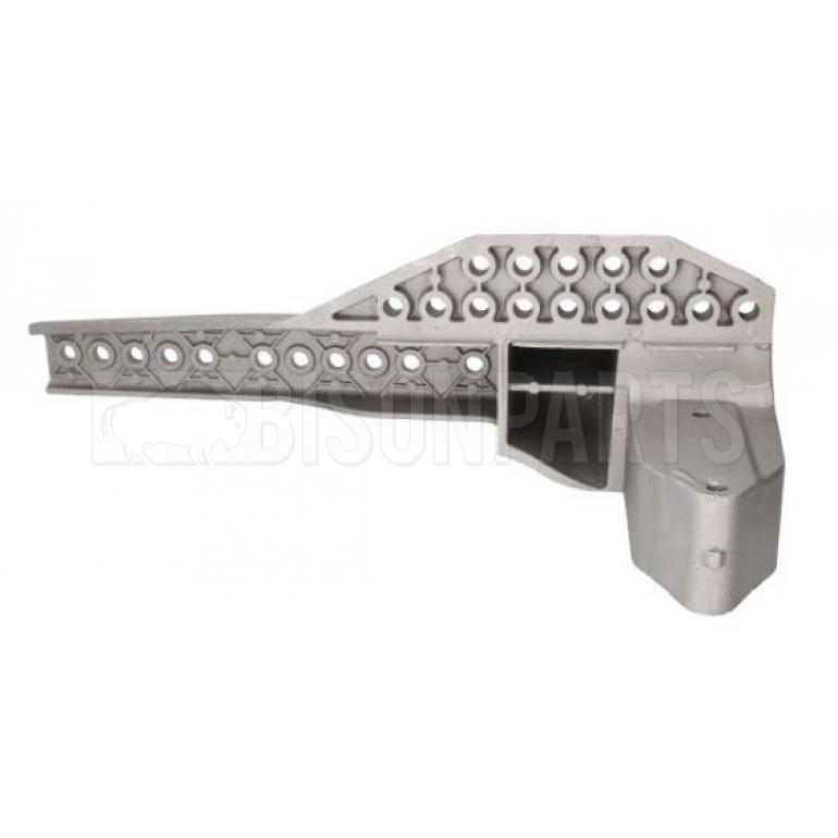 LOWER STEP MOUNTING BRACKET DRIVER SIDE RH