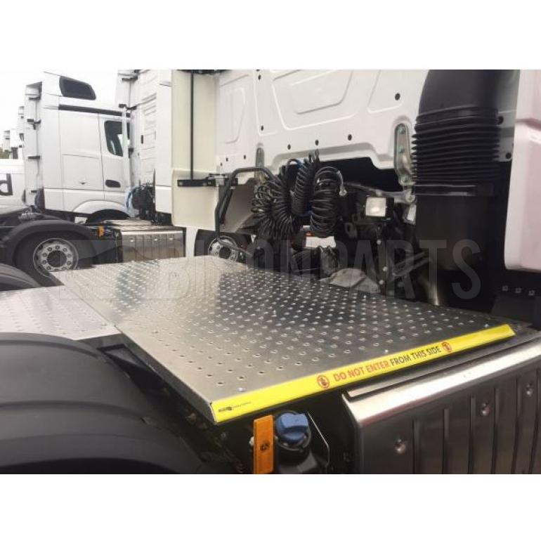 CHASSIS CATWALK SYSTEM