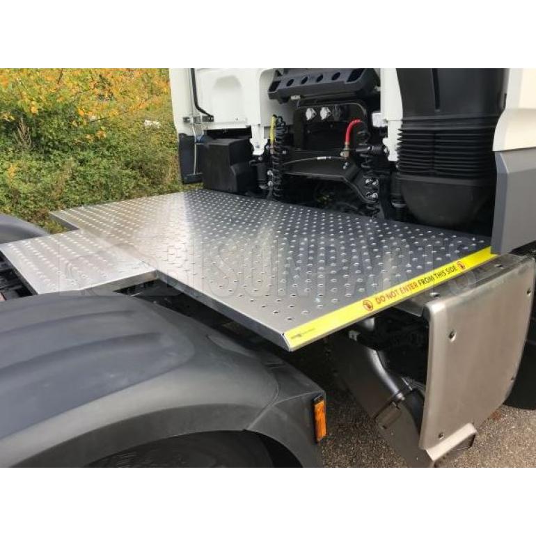 CHASSIS CATWALK SYSTEM