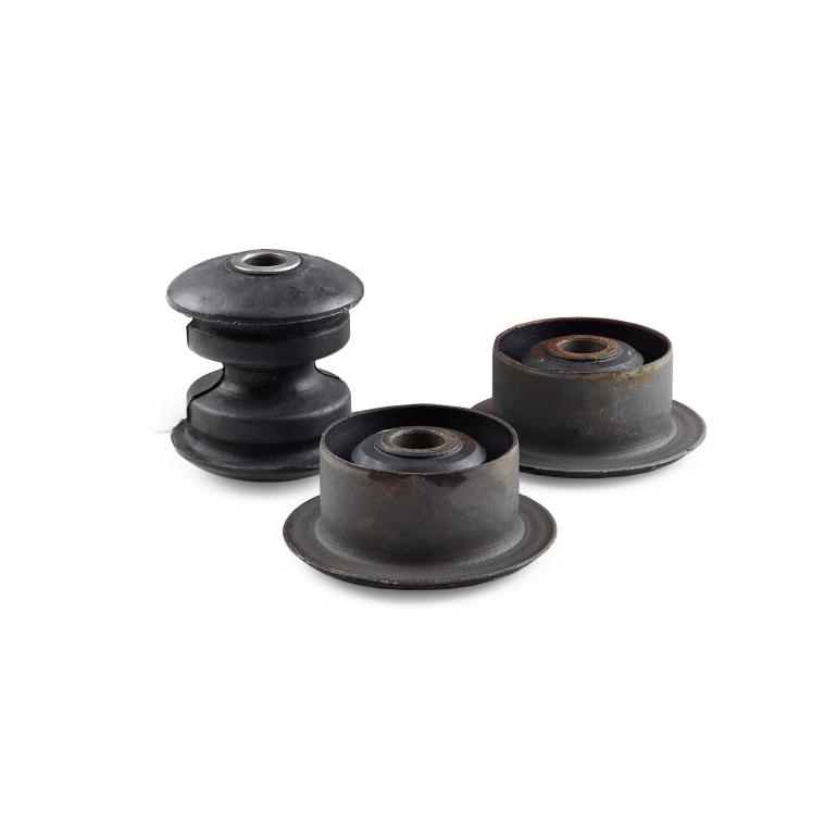 REAR LEAF SPRING BUSH KIT FITS RH OR LH (ONE SIDE ONLY)