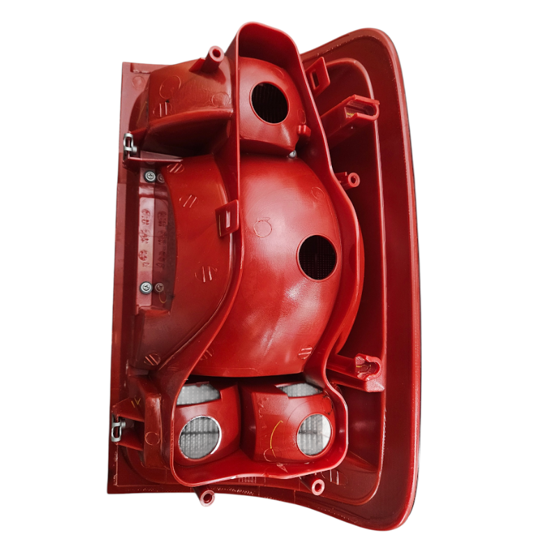 PICKUP REAR COMBINATION LAMP ONLY PASSENGER SIDE LH