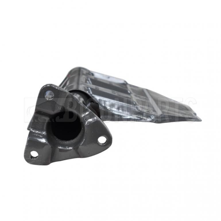 REAREST AXLE WING STAY BRACKET PASSENGER SIDE LH