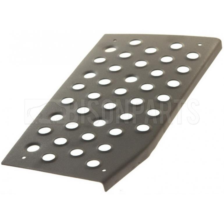 LOWER STEP SURROUND LOWER TREAD PLATE PASSENGER SIDE LH