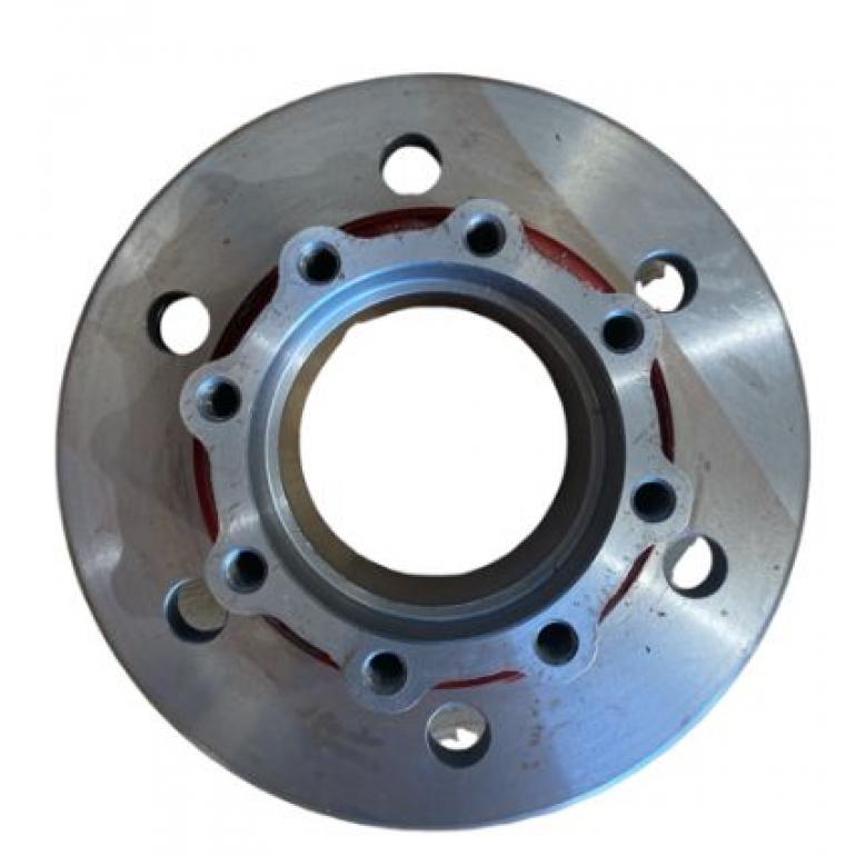 REAR WHEEL HUB WITH WHEEL STUDS