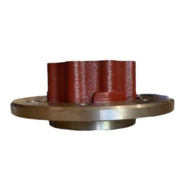 REAR WHEEL HUB WITH WHEEL STUDS