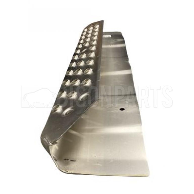FRONT BUMPER TREAD PLATE