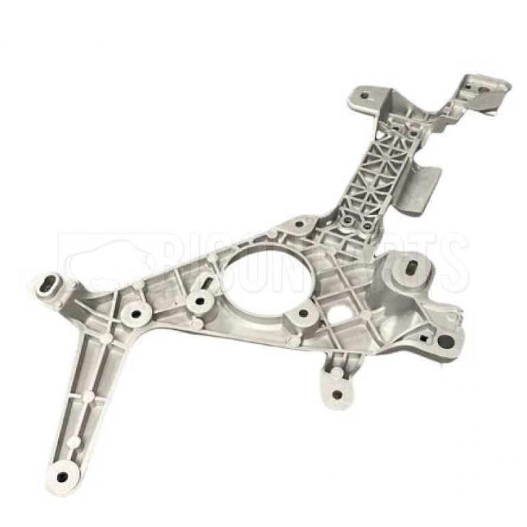 LOWER STEP SUPPORT BRACKET DRIVER SIDE RH