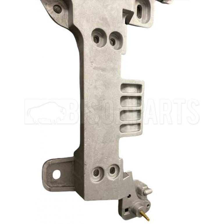 LOWER STEP SUPPORT BRACKET DRIVER SIDE RH