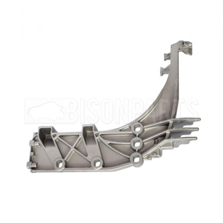 LOWER STEP SUPPORT BRACKET PASSENGER SIDE LH
