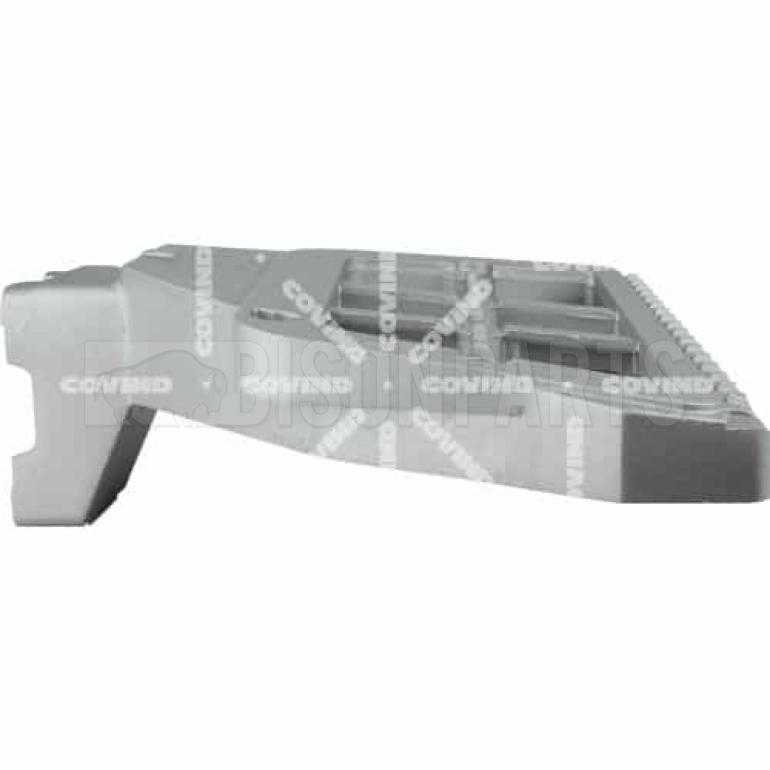 LOWER STEP SUPPORT BRACKET DRIVER SIDE RH