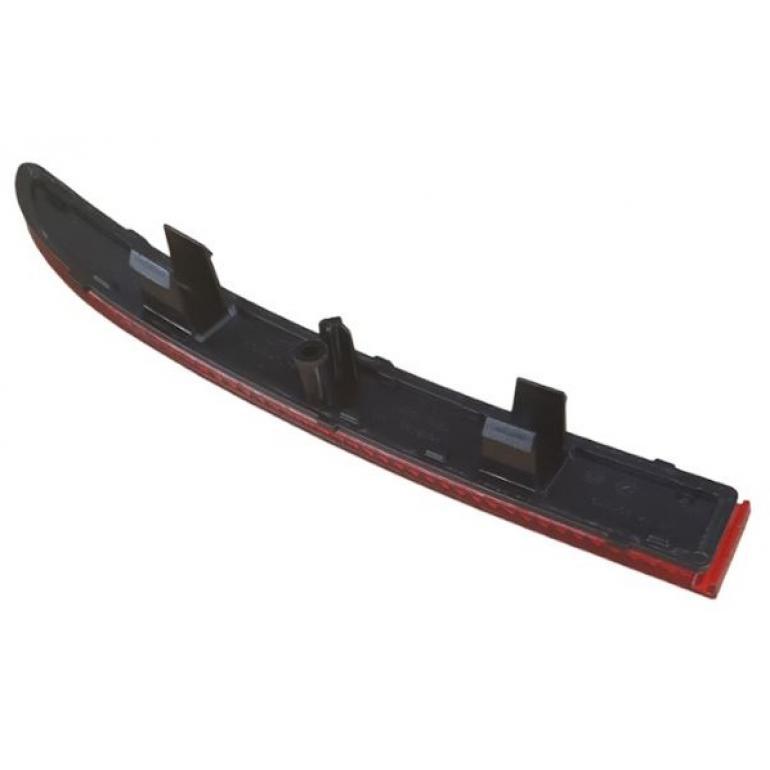 REAR BUMPER REFLECTOR DRIVERS SIDE RH