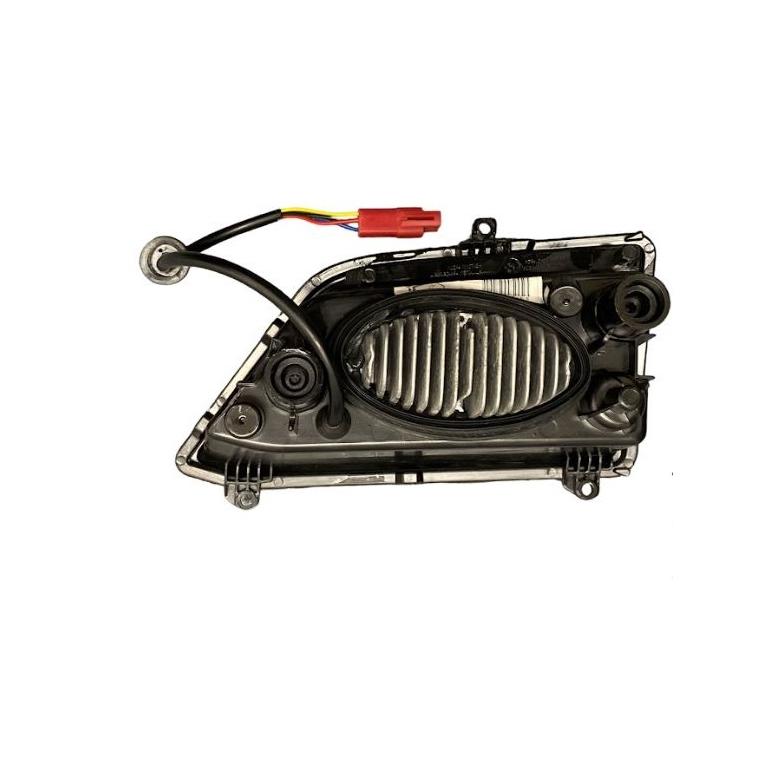 LED FRONT SPOT LAMP WITH REFLECTOR DRIVER SIDE RH