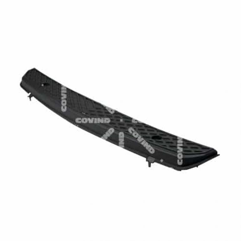 BUMPER LOWER STEP TREAD PLATE 