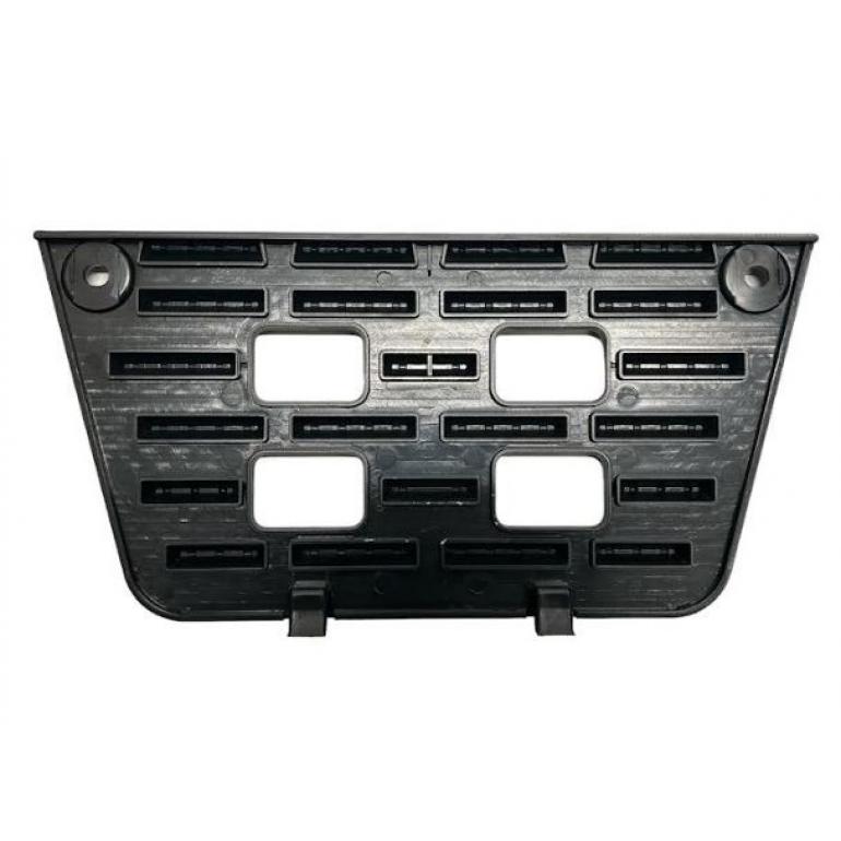 LOWER STEP TREAD PLATE FITS RH OR LH