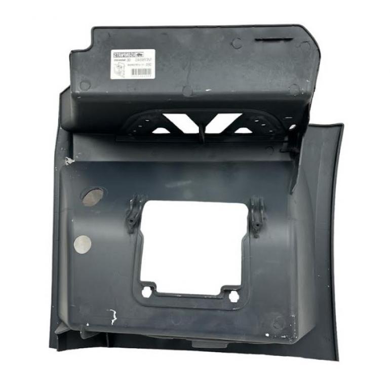 GREY LOWER STEP SURROUND DRIVER SIDE RH