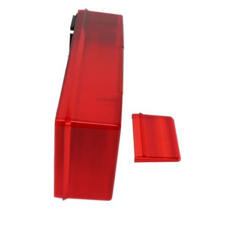 REAR COMBINATION TAIL LAMP LENS (C/W FOG)