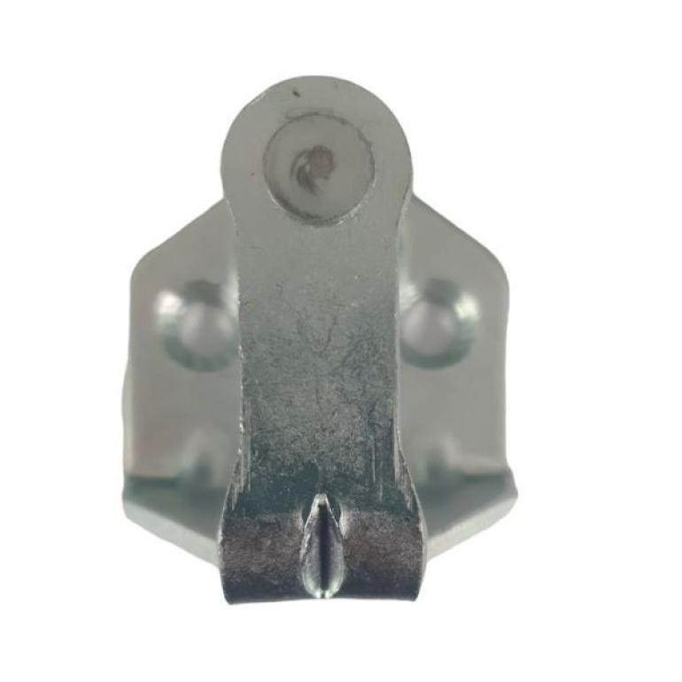 REAR DOOR CENTRE LATCH STRIKER CATCH