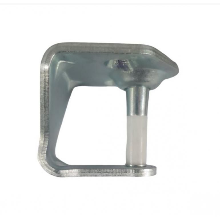 REAR DOOR CENTRE LATCH STRIKER CATCH