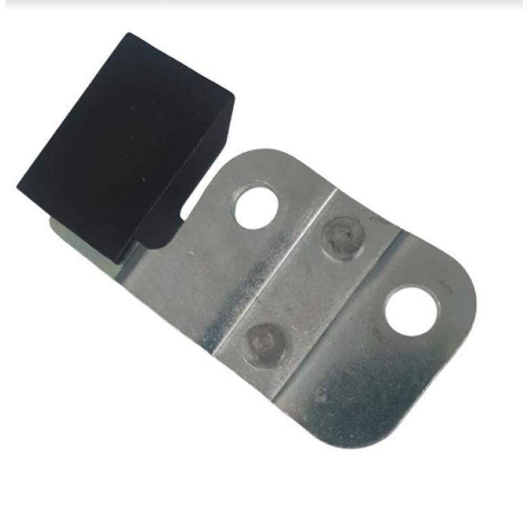 REAR DOOR LOWER LATCH STRIKER CATCH