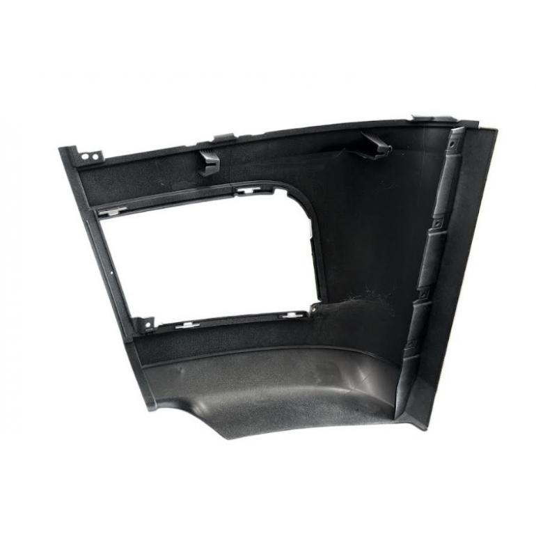 PAINTED WHITE  FRONT BUMPER CORNER DRIVER SIDE RH