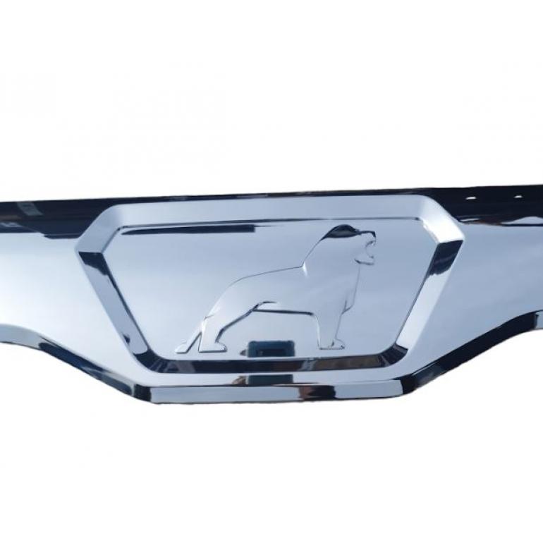 FRONT PANEL UPPER CHROME TRIM